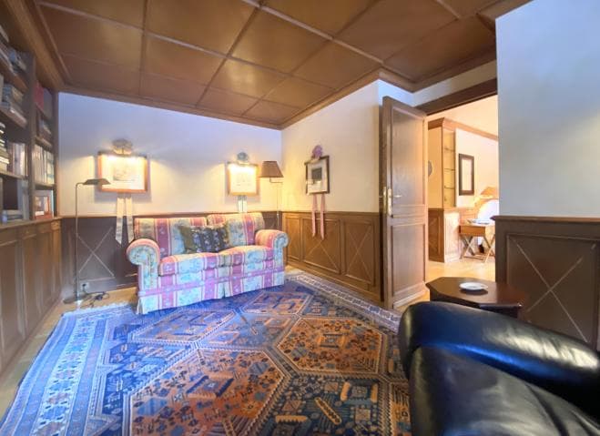 1749 – Appartement 5.5 pièces – 7700 CHF – 260 m²