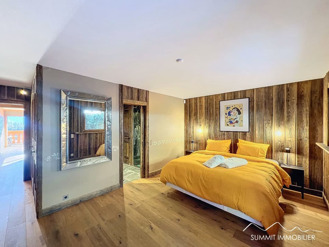 629 – Appartement – 225.00m²