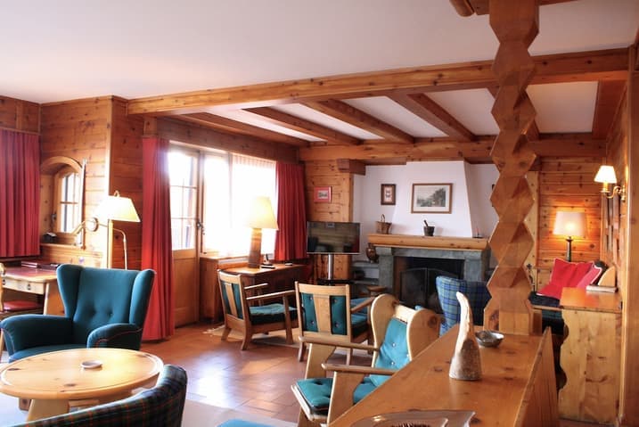 459 – Maison 8 pièces – 6090 CHF