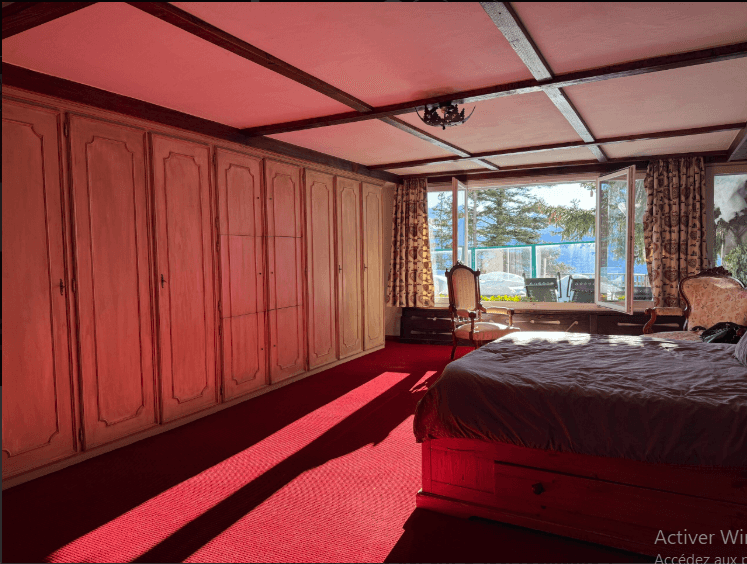 435 – Appartement 4 pièces – 2450CHF – 250m²