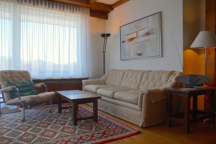 425 – Appartement 4 pièces – 2100 CHF