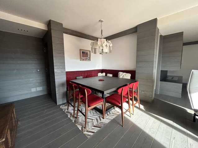 1725 – Appartement 4 pièces –  2450 CHF –