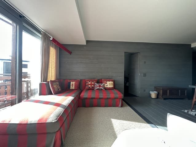 1725 – Appartement 4 pièces –  2450 CHF –