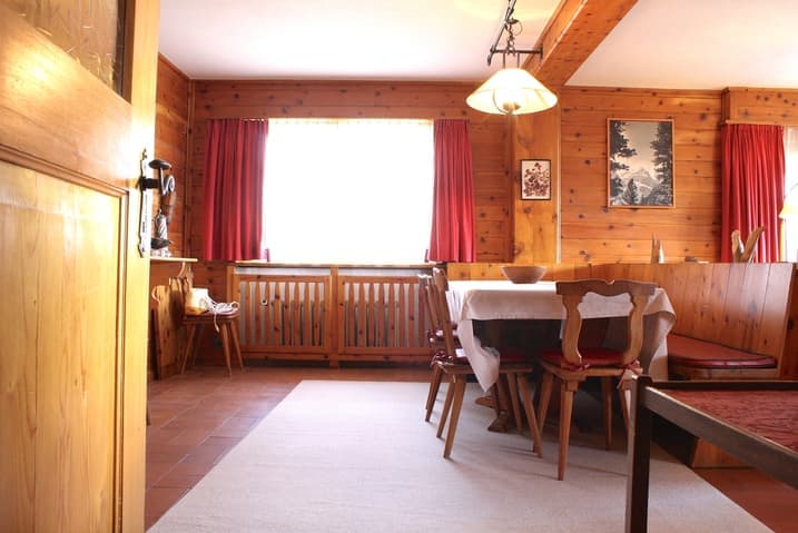 459 – Maison 8 pièces – 6090 CHF