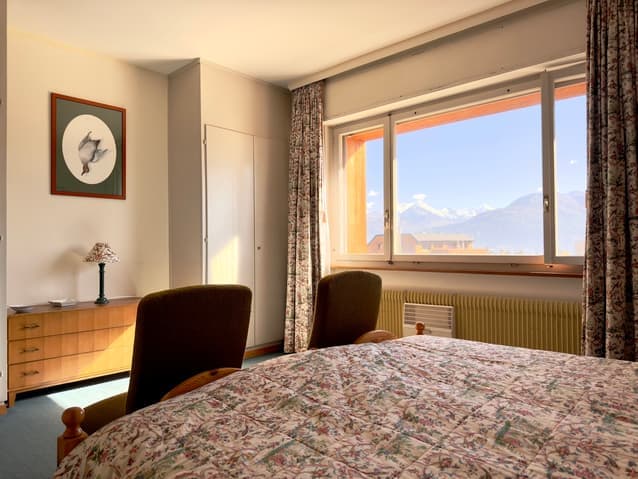 453 – Appartement 5 pièces – 2450 CHF