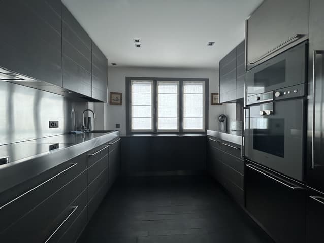 1725 – Appartement 4 pièces –  2450 CHF –