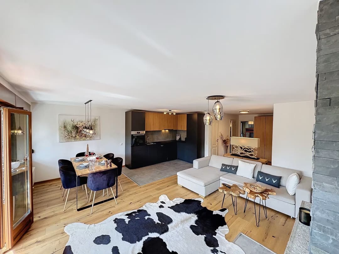 549 – Appartement – 2.5 pièces  800CHF – 74m²