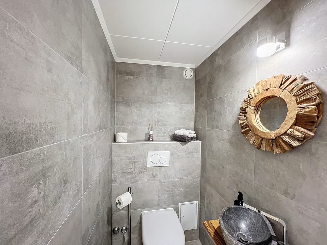 549 – Appartement – 2.5 pièces  800CHF – 74m²