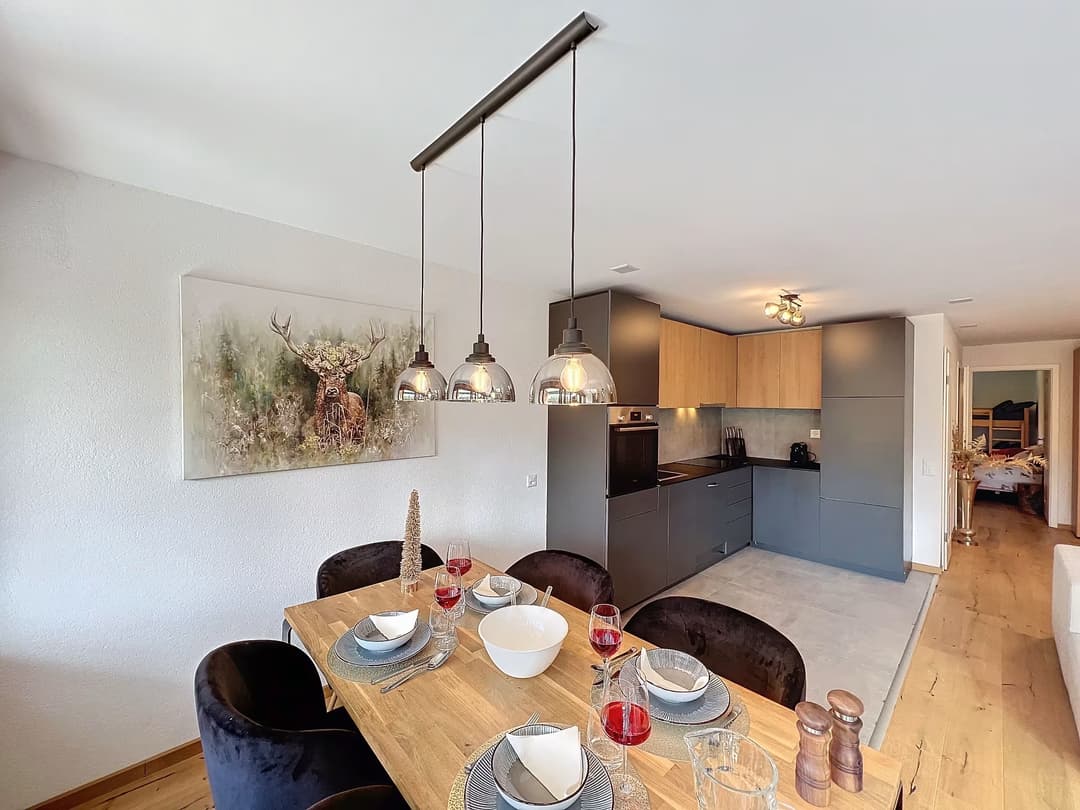 549 – Appartement – 2.5 pièces  800CHF – 74m²