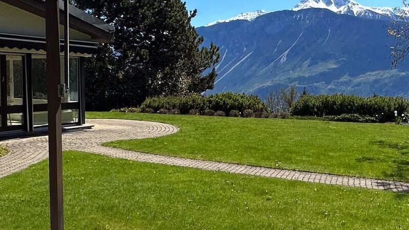 881 – Maison – 3990000CHF – 712m²