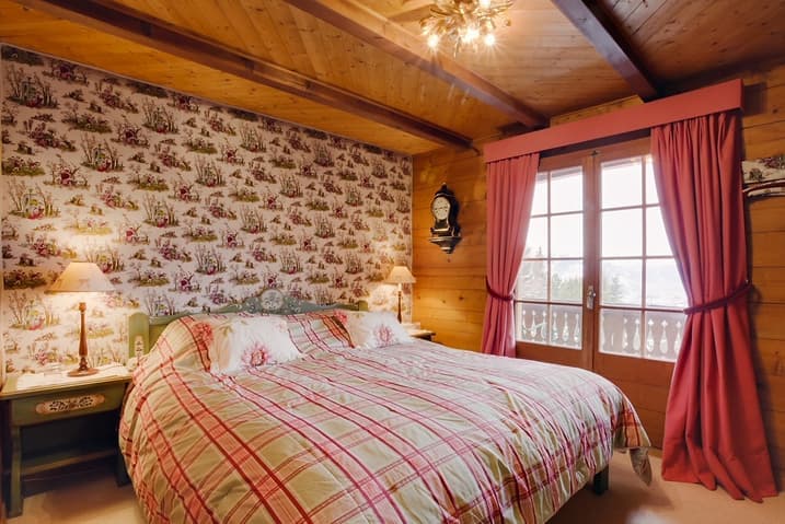721- Maison  -8.5pièces – 8750CHF  – 350 m²