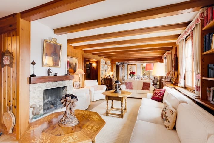 721- Maison  -8.5pièces – 8750CHF  – 350 m²