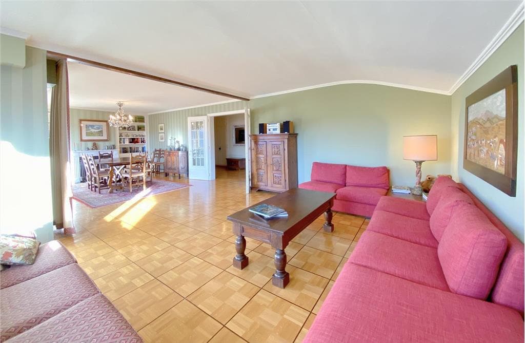 2147 – Appartement 5.5 pièces – 1350000 CHF – 190 m²