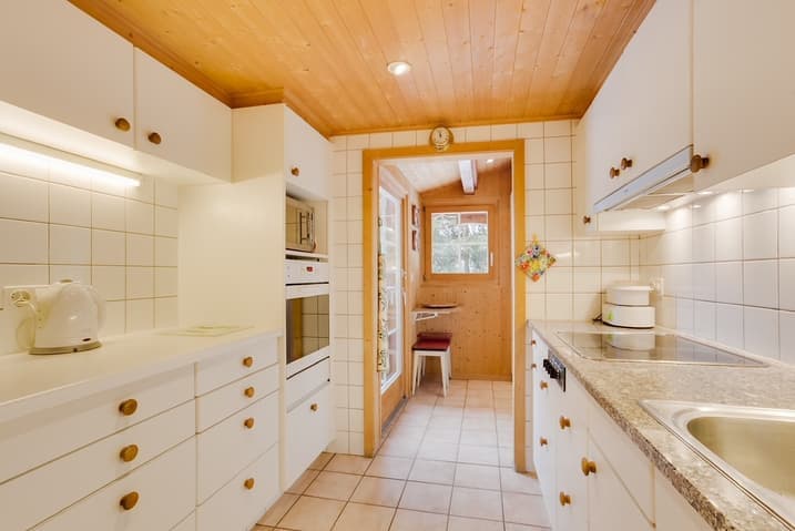 721- Maison  -8.5pièces – 8750CHF  – 350 m²