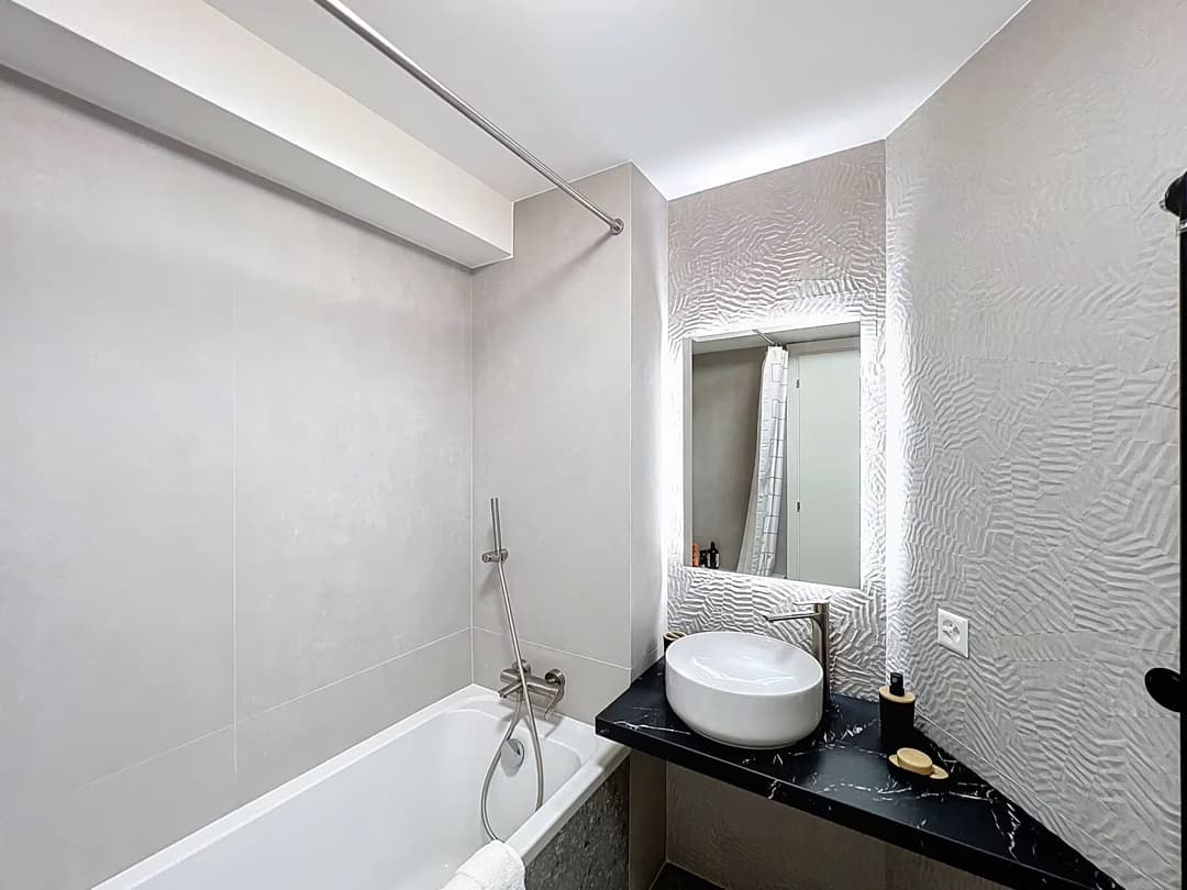 636 – Appartement 4.5 pièces – 1700 CHF –