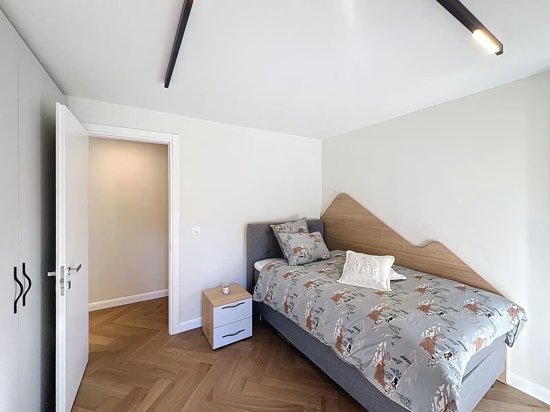 636 – Appartement 4.5 pièces – 1700 CHF –