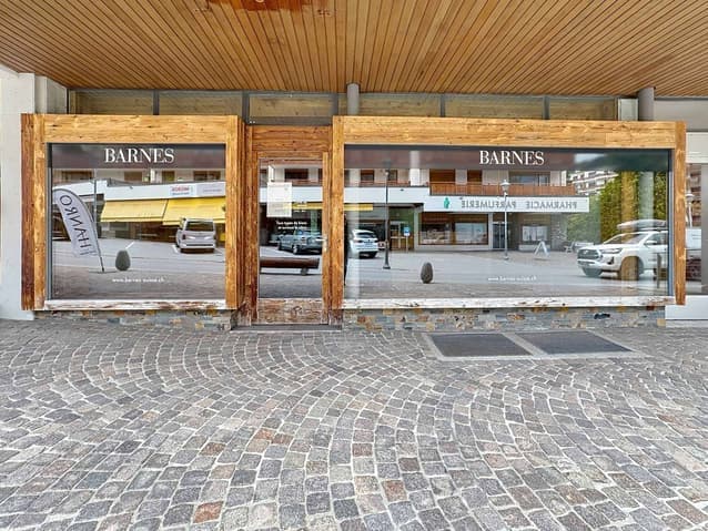 808 -Commerce  – 2950CHF  – 70 m²