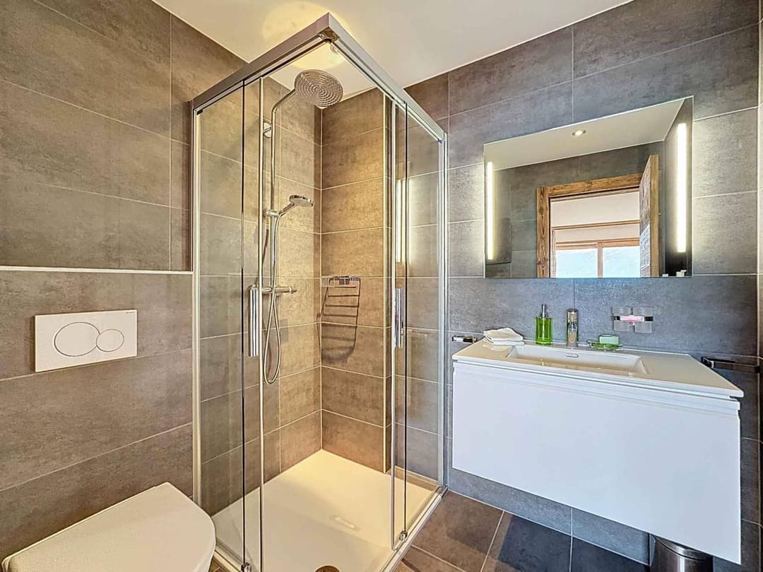 1054 – Maison 8.5 pièces – 5900000CHF -421m²