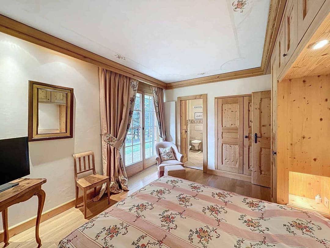 1057 – Appartement 4.5 pièces – 4380000CHF – 173.7m²