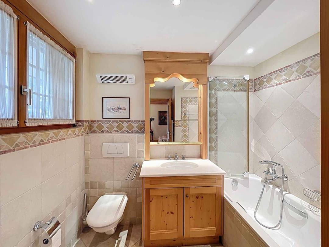 1057 – Appartement 4.5 pièces – 4380000CHF – 173.7m²
