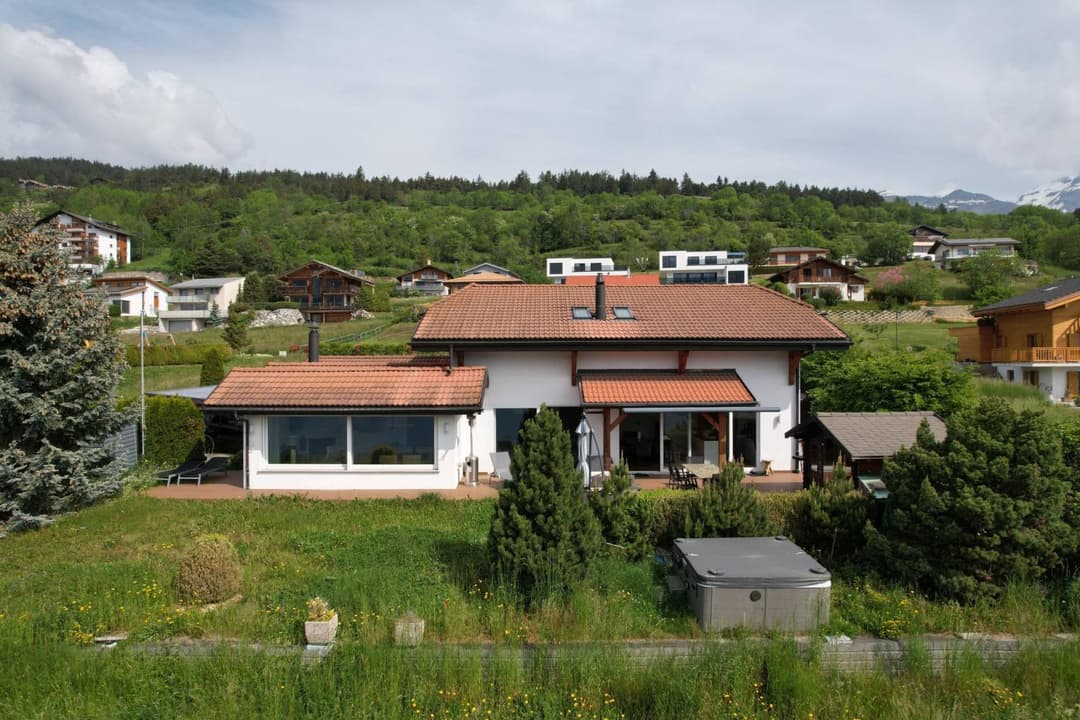 1014 – Maison 10 pièces – 2150000CHF – 257m²