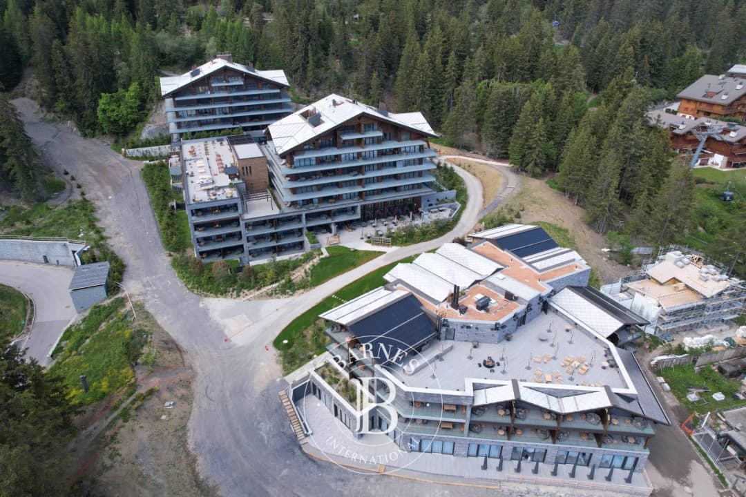 1060 – Appartement 4 pièces – 7400000CHF – 218 m²