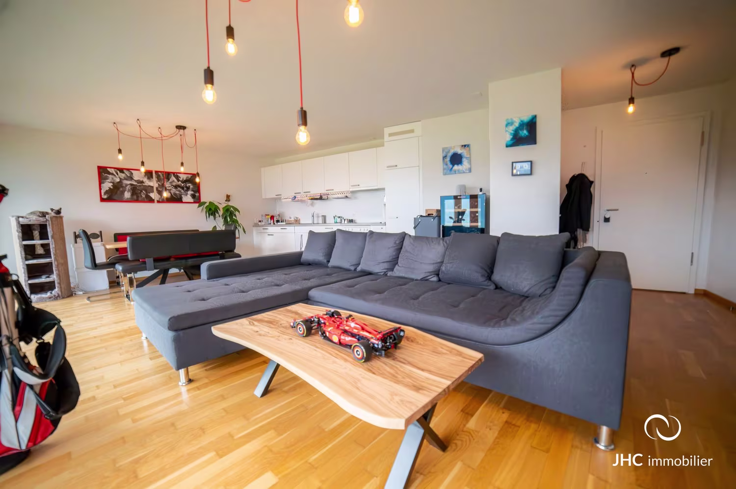 815 – Appartement 2.5 pièces – 1650CHF – 70m²