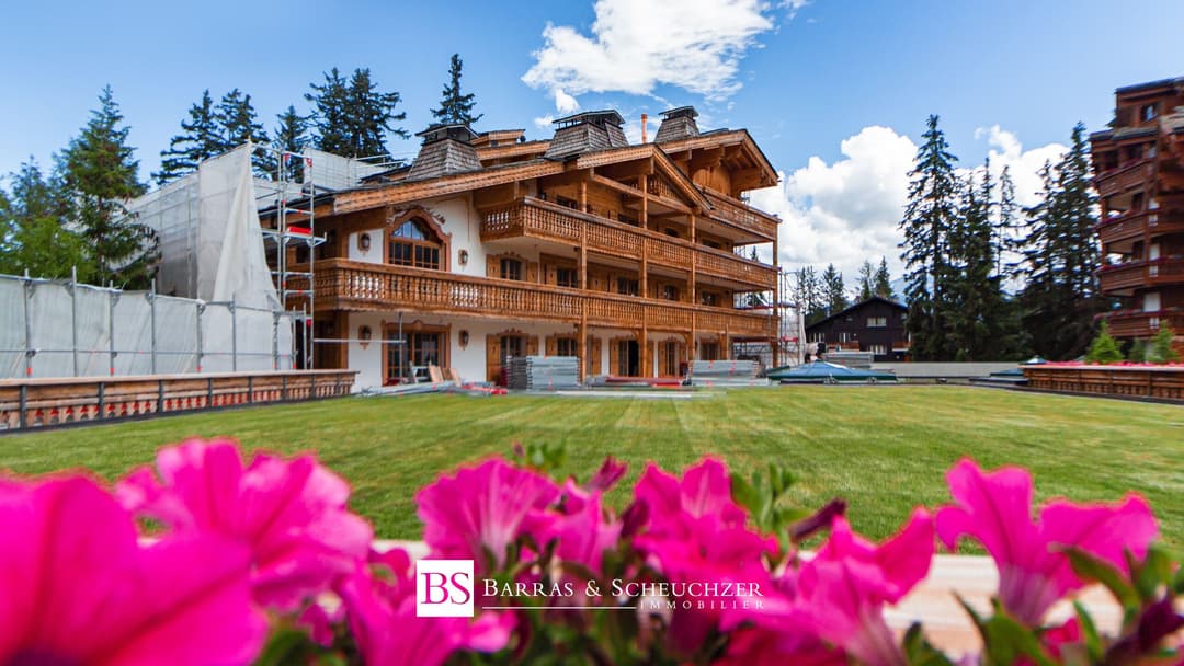 996 – Appartement 5.5 pièces – 4723280CHF – 169.6m²
