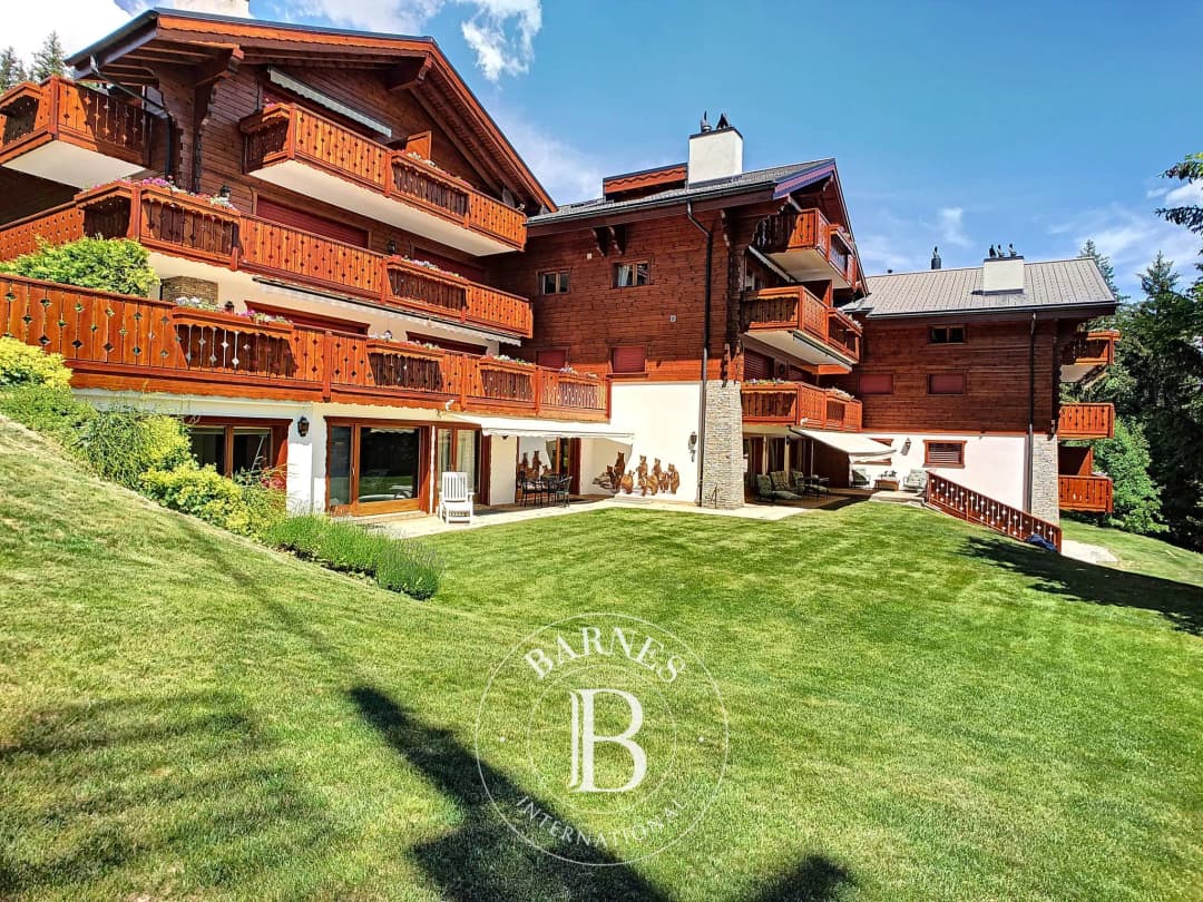 1016 – Appartement 6 pièces – 4950000 CHF – 435.00m²