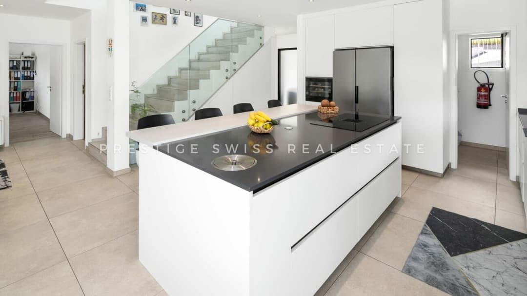1067 –  Maison 6,5 pièces – 1395000CHF – 253m²