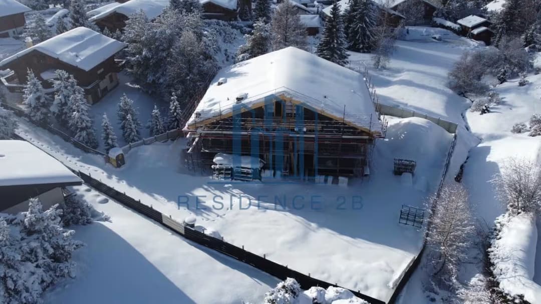 997 -Maison 7 pièces – 12900000CHF – 560m²