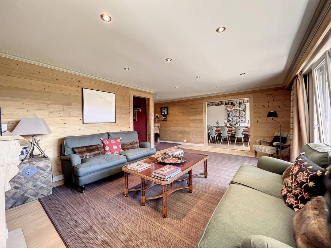 1056 – Appartement 6 pièces – 1950000CHF – 245m²