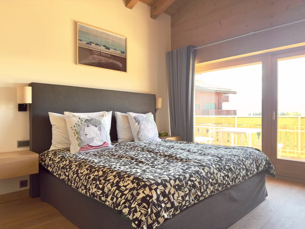 758 – Appartement  – 4pièces  – 4200CHF  – 200 m²