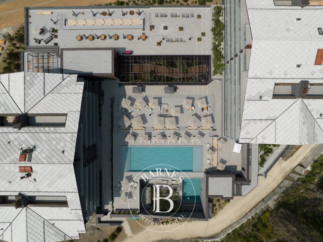 1060 – Appartement 4 pièces – 7400000CHF – 218 m²