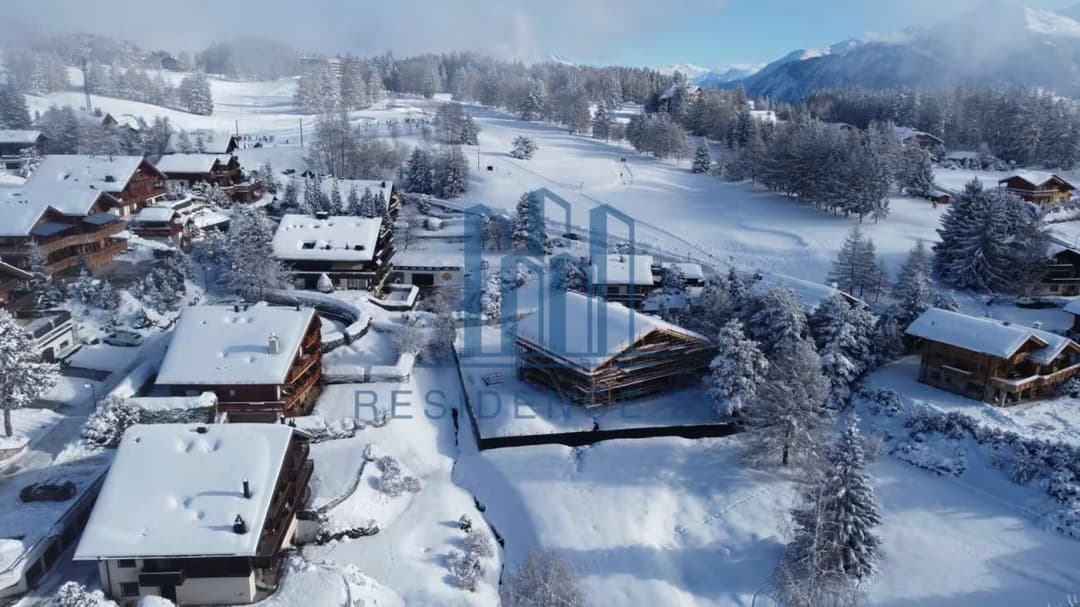 997 -Maison 7 pièces – 12900000CHF – 560m²