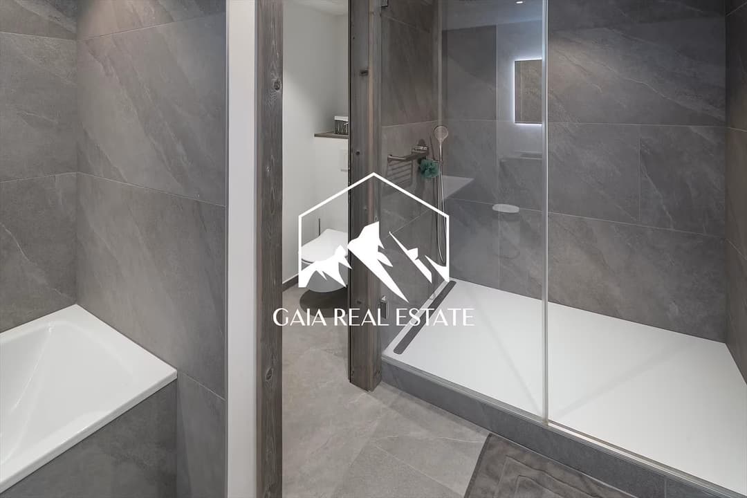 1117 – Appartement – 3990000CHF – 205m²