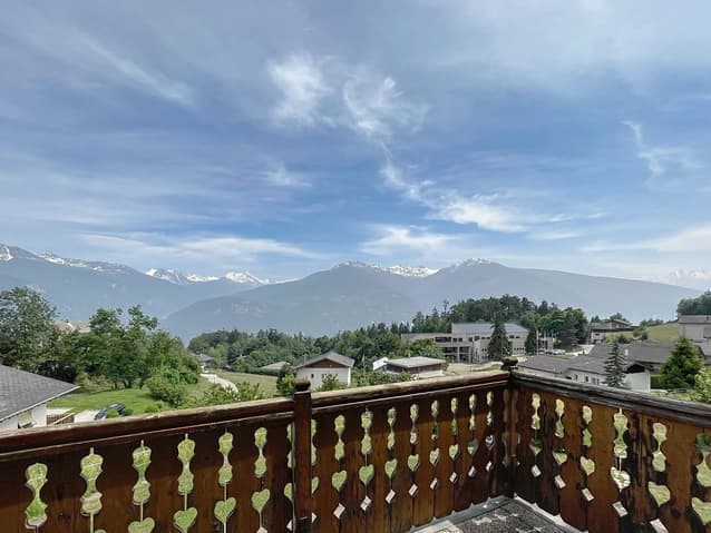 1114 – Appartement 6 pièces – 1950000 CHF –