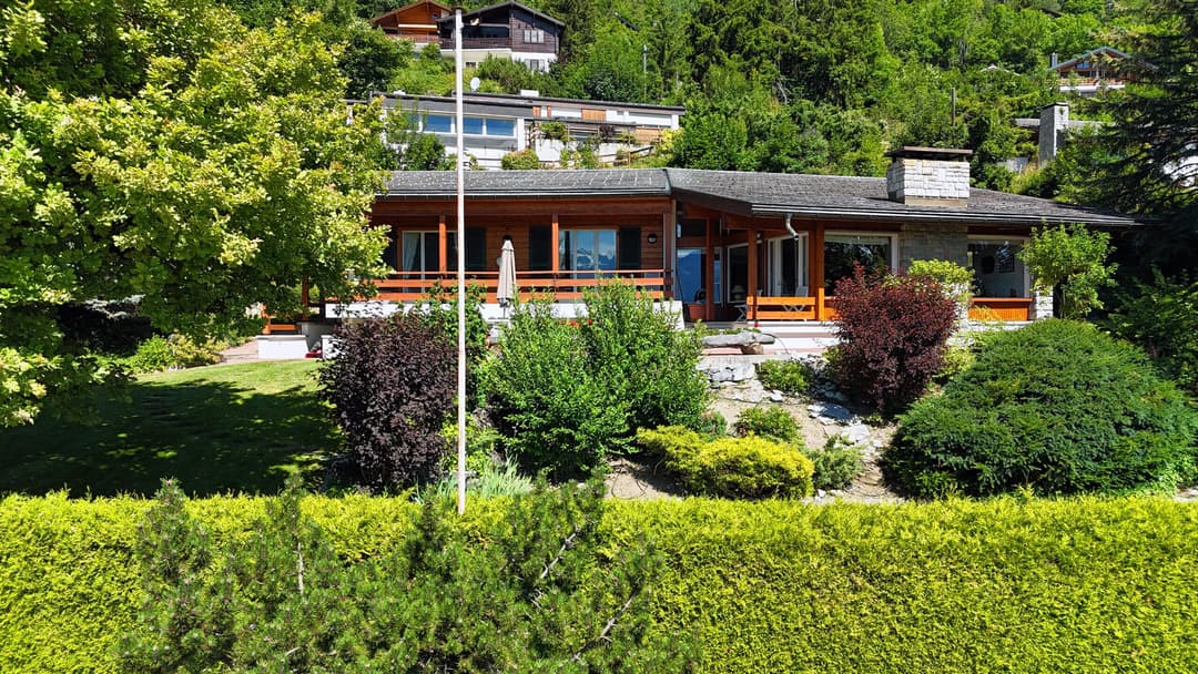 1153 – Maison 6.5 pièces – 1920000 CHF – 235 ²