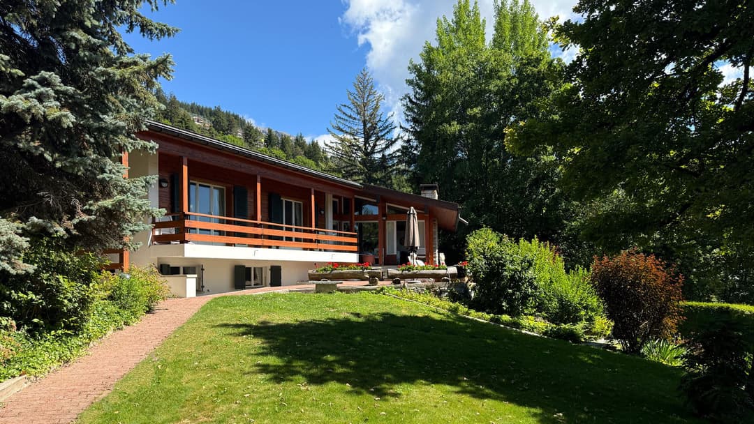 1153 – Maison 6.5 pièces – 1920000 CHF – 235 ²