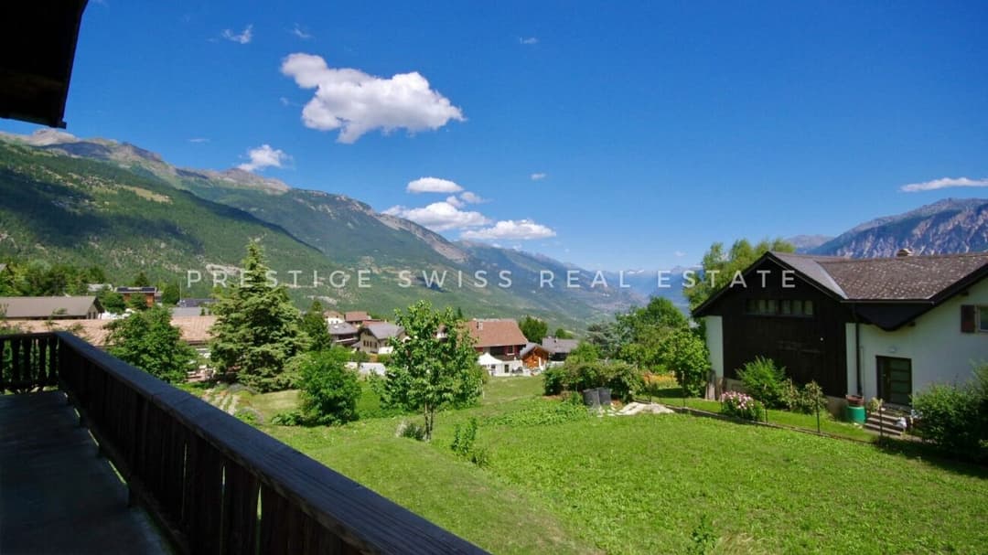 1152 – Maison 7 pièces – 960000 CHF – 216 m²