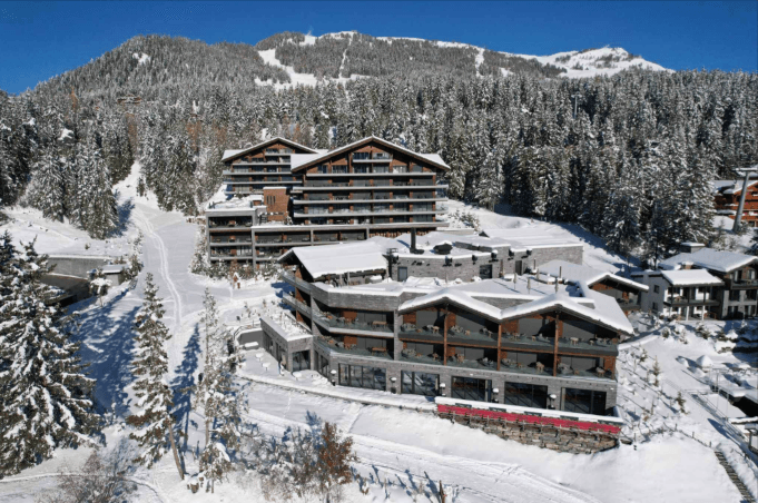 1098 – Appartement 4 pièces – 268.50 m²