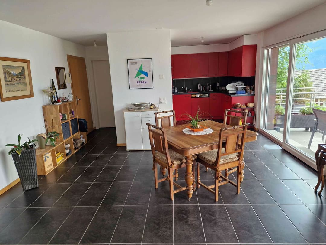888 – Appartement – 4.5pièces – 2000CHF   – 130 m²