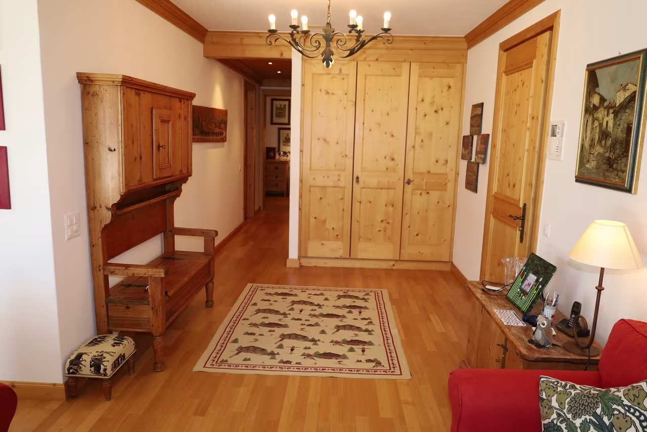868 – Appartement 3.5 pièces – 3300 CHF – 100 m²