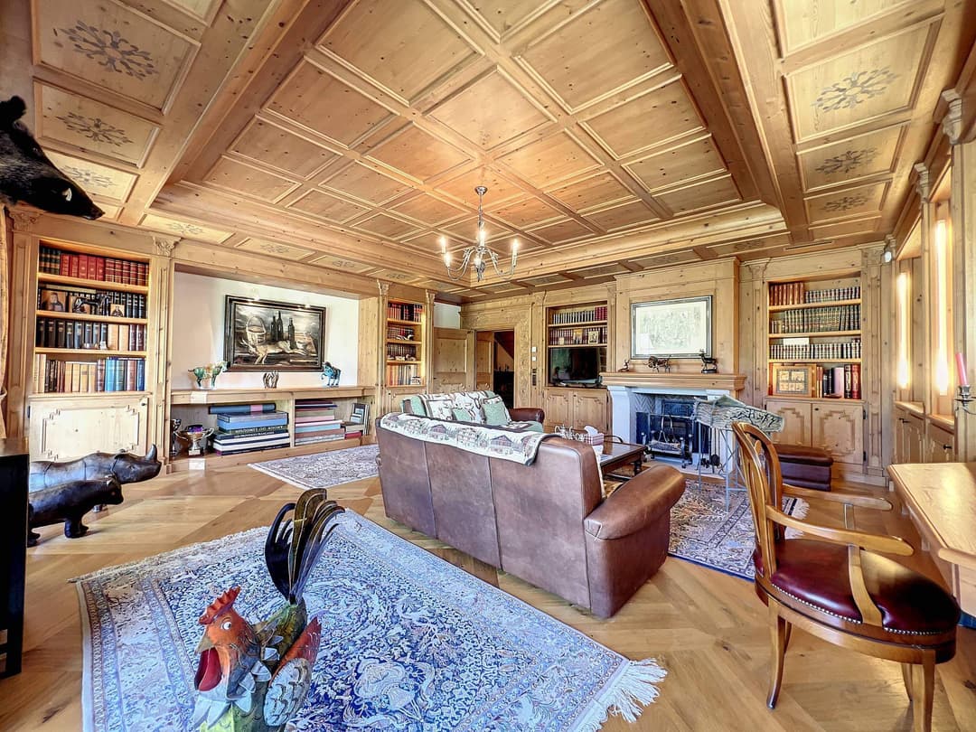 1103 – Maison 15 pièces – 2107 m²