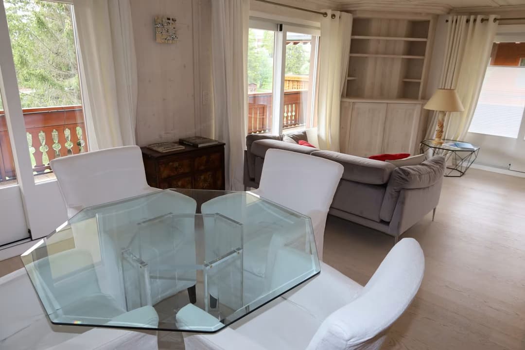 1083 – Appartement – 3.5 pièces  – 121 m²
