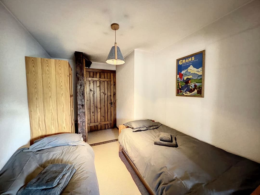 937 – Appartement 4.5 pièces – 2550 CHF – 140 m²