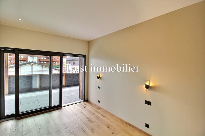 828 – Appartement 3.5 pièces – 4600 CHF – 158 m²
