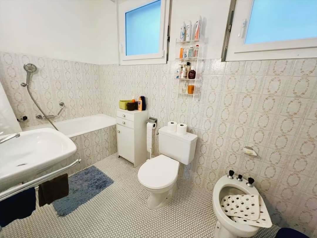 933 – Appartement – 3.5pièces – 2200CHF – 71 m²