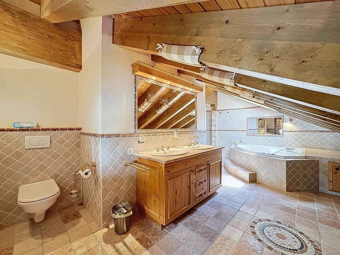1215 –  Appartement 5.5 pièces – 2840000CHF – 255.70m²