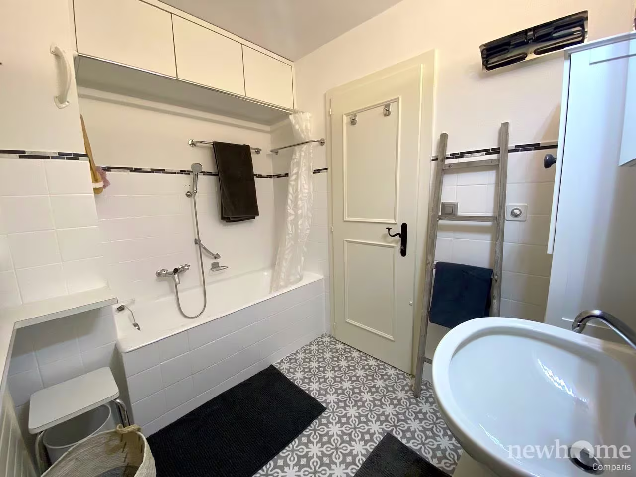 1012 – Appartement – 1.5pièces – 1000CHF – 43 m²